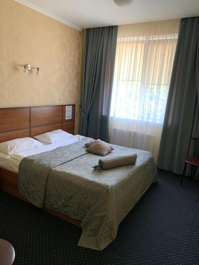 Hotel Dobrodiy Vinnytsia Ngoại thất bức ảnh