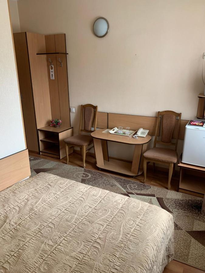 Hotel Dobrodiy Vinnytsia Ngoại thất bức ảnh
