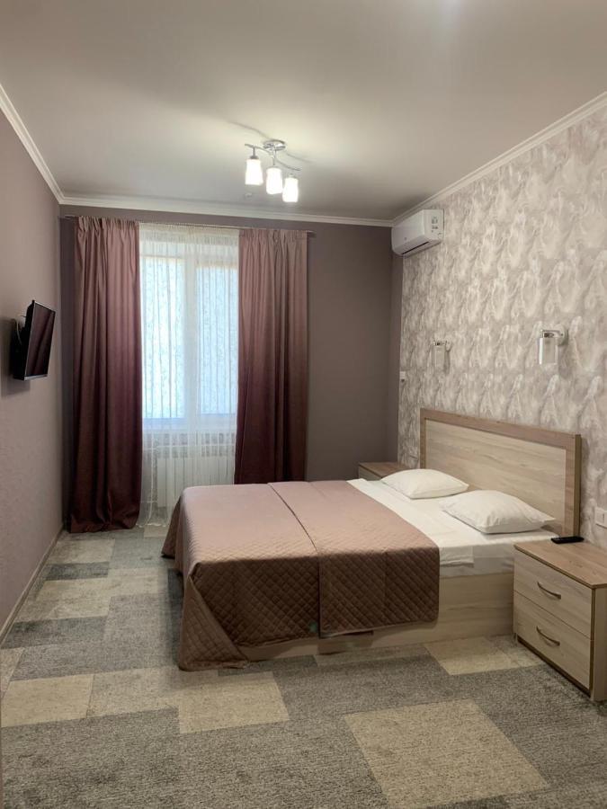 Hotel Dobrodiy Vinnytsia Ngoại thất bức ảnh