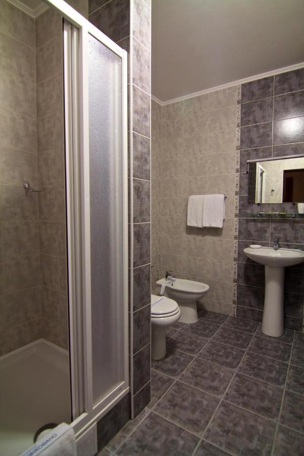 Hotel Dobrodiy Vinnytsia Ngoại thất bức ảnh