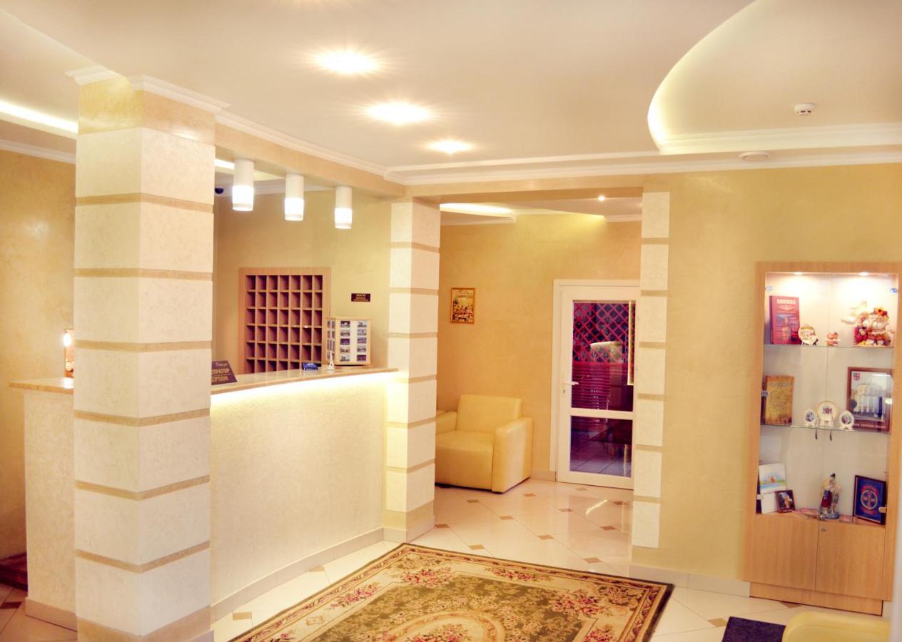 Hotel Dobrodiy Vinnytsia Ngoại thất bức ảnh