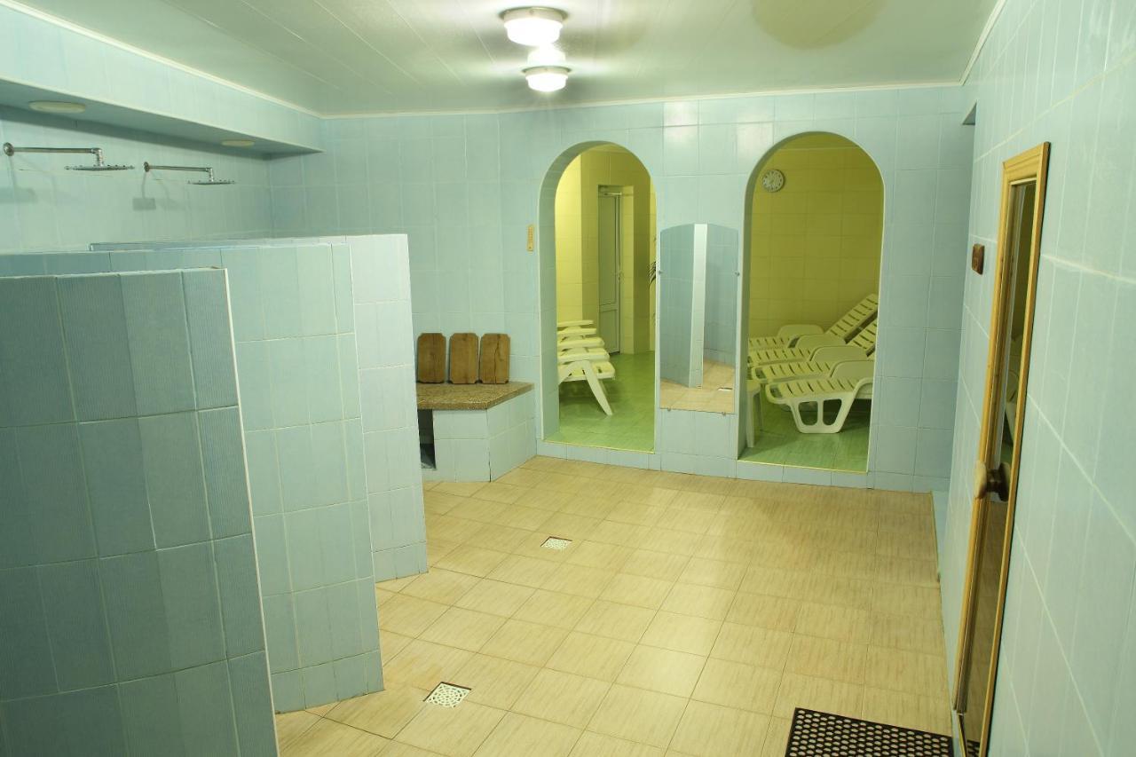 Hotel Dobrodiy Vinnytsia Ngoại thất bức ảnh
